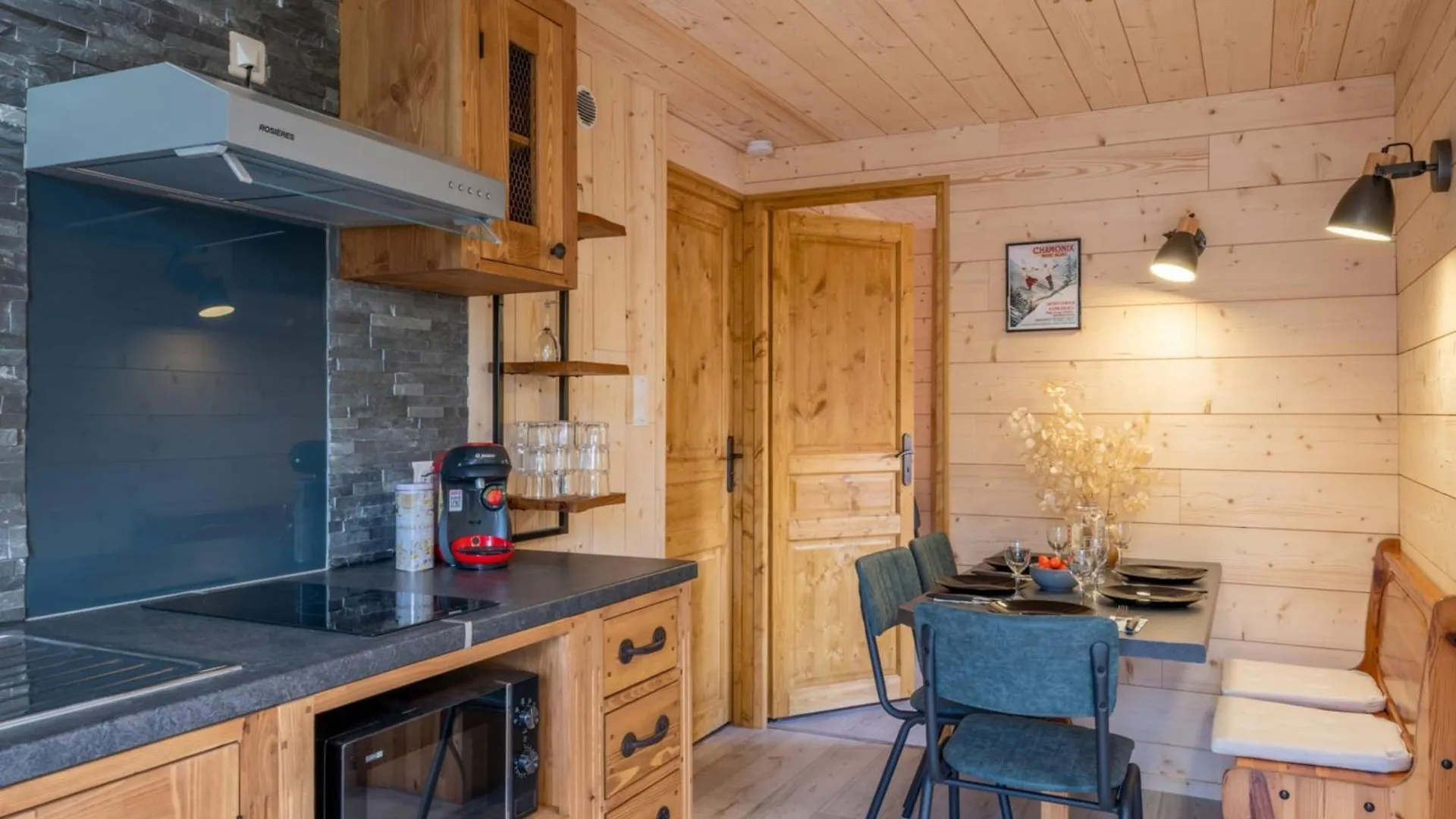 Cosy Apartment At The Foot Of The Slopes Les Houches 0*,  France